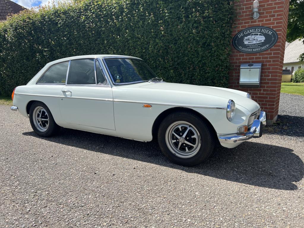 MGB GT  1,8  m. Overgear 1973