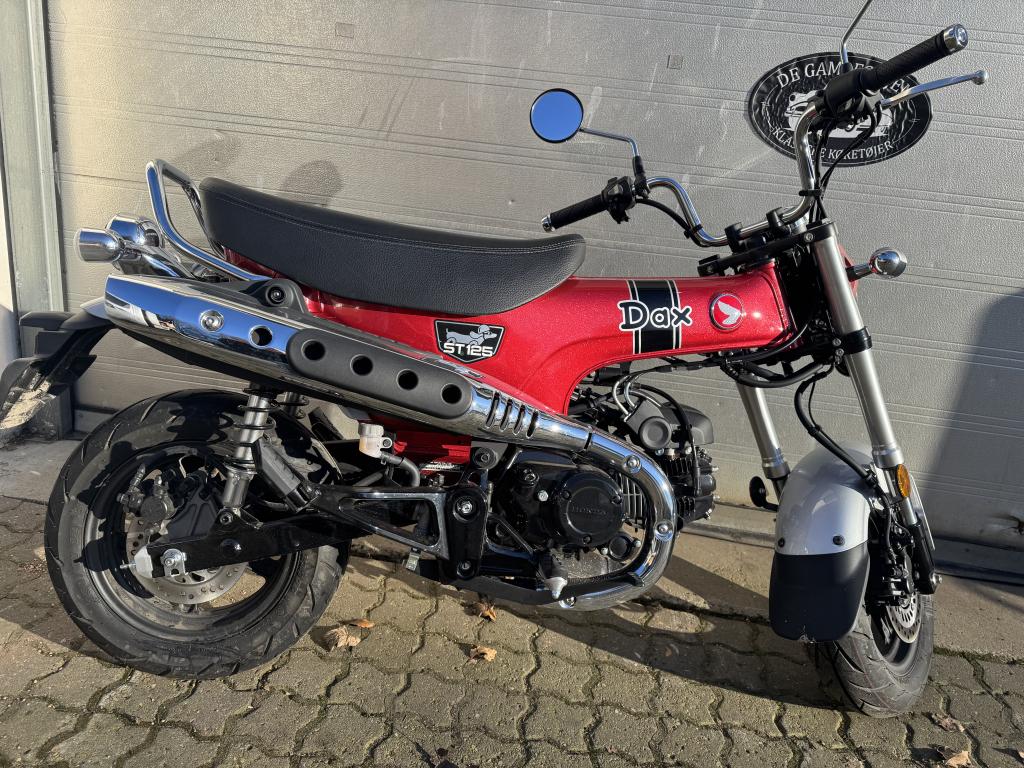 Honda DAX ST 125 2024